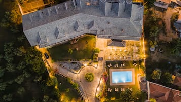 Façade de lâhĂ©bergement - soirĂ©e/nuit