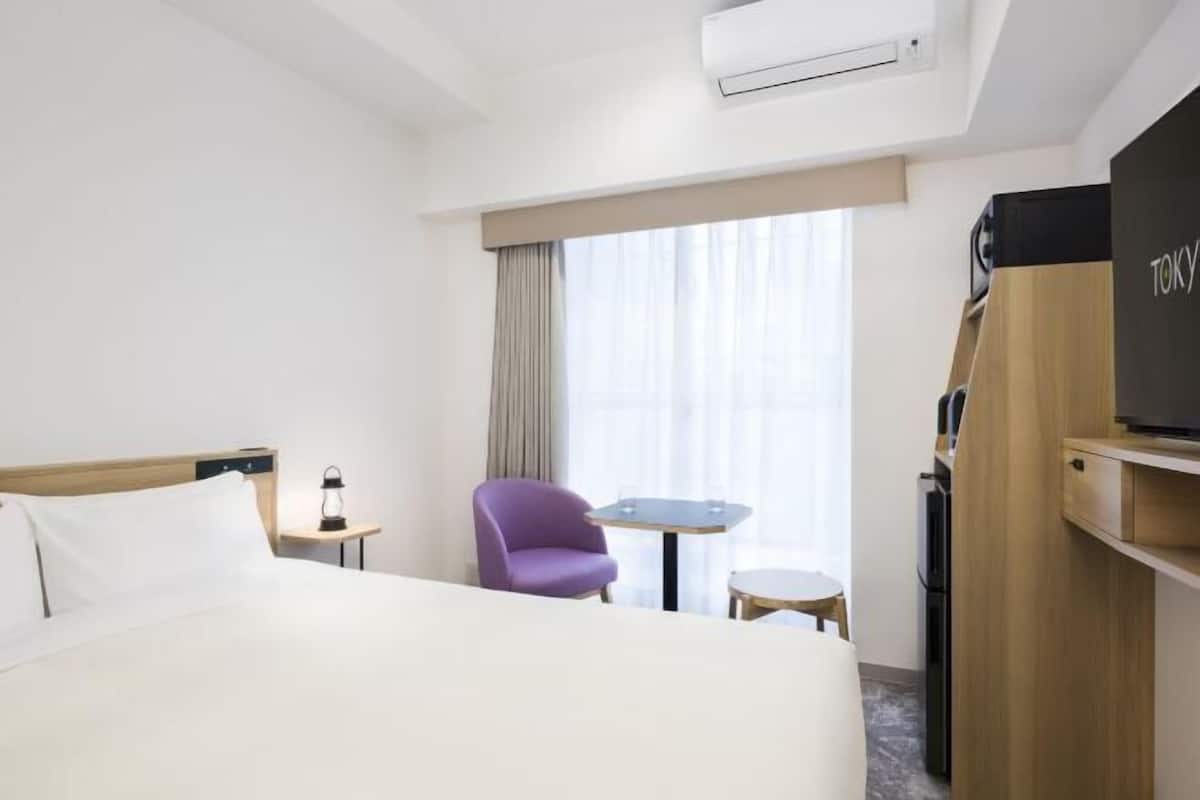 In-room safe, blackout curtains, iron/ironing board, free WiFi