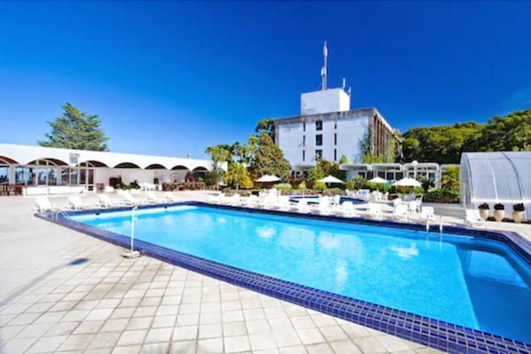 Indoor pool, outdoor pool - Laje de Pedra Hotel & Resort (Canela)