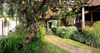 Blue Hill Dive Resort Tulamben