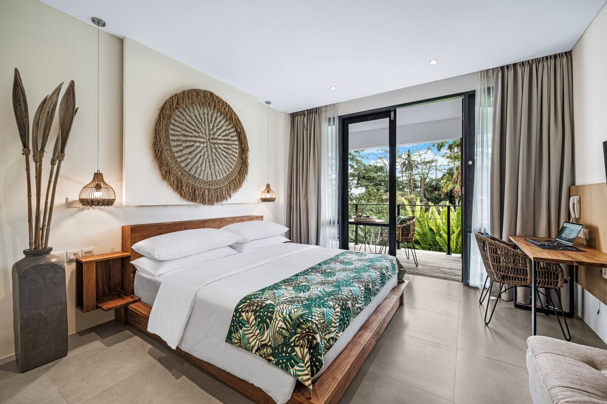 豪華客房, 1 張特大雙人床, 花園景 | 1 間睡房、高級寢具、羽絨被、Tempur-Pedic 床墊