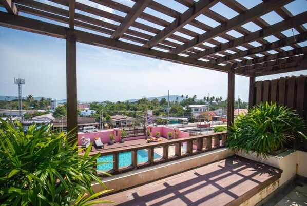 Svíta - sjávarsýn | Útsýni af svölum