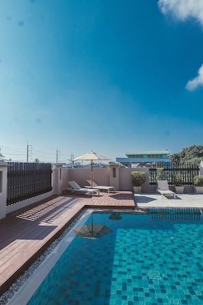 Outdoor pool - Ratana Hotel Chalong (Rawai)