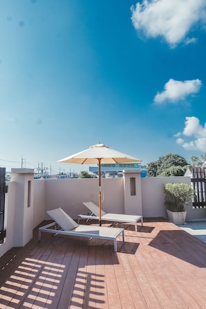 Rooftop terrace - Ratana Hotel Chalong (Rawai)