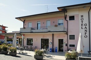 Exterior - Ganfo (Sirmione)