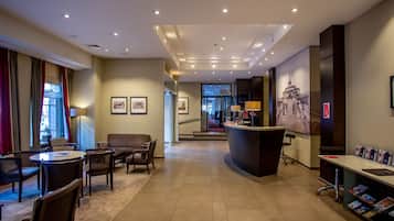 Sala de estar en el lobby