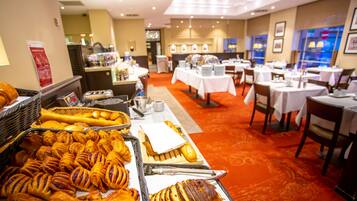 Daily buffet breakfast (EUR 26 per person)