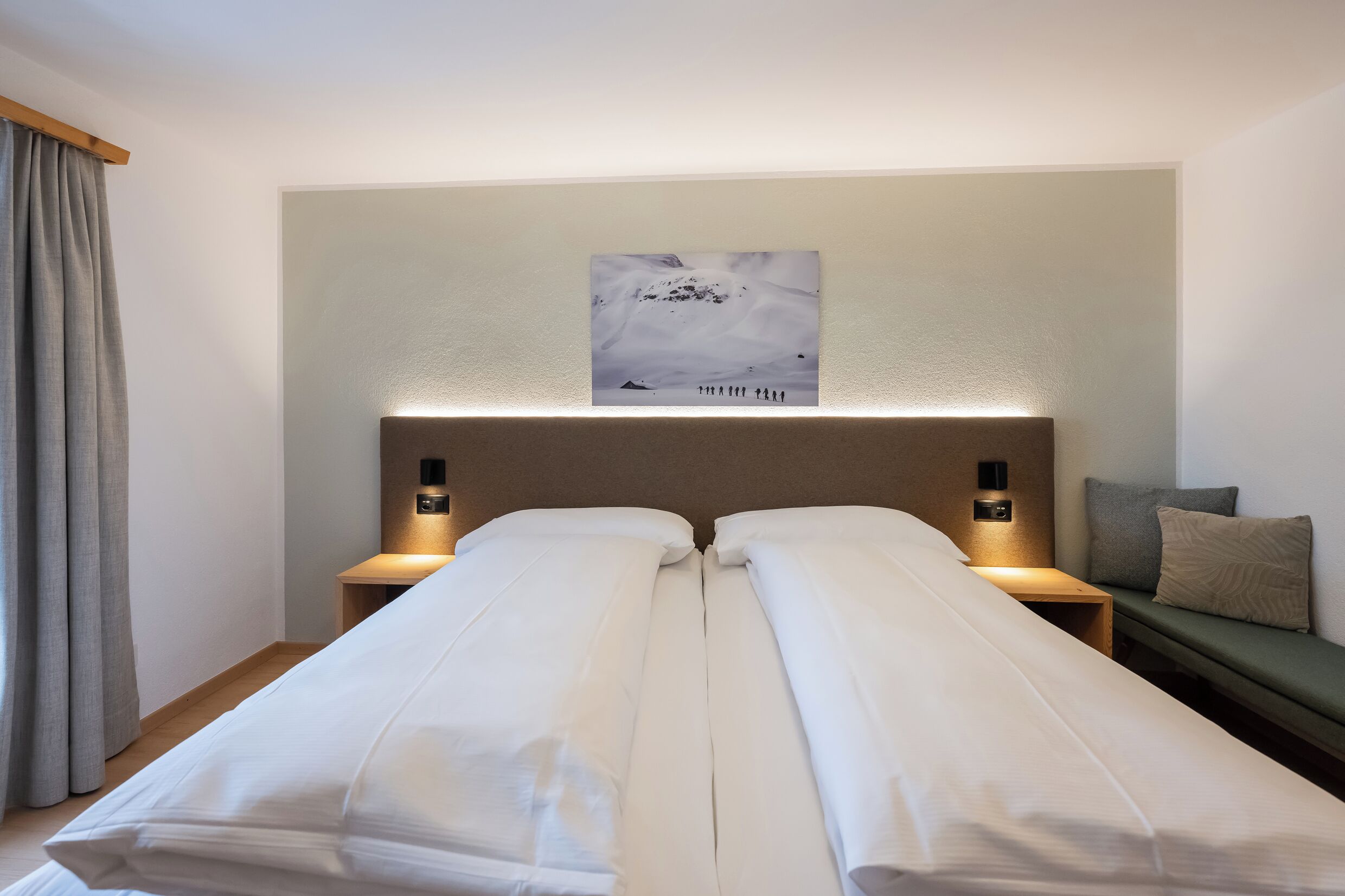 comfort double room, balcony | 1 bedroom, desk, free wifi, bed sheets