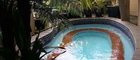 Indoor pool, 2 outdoor pools