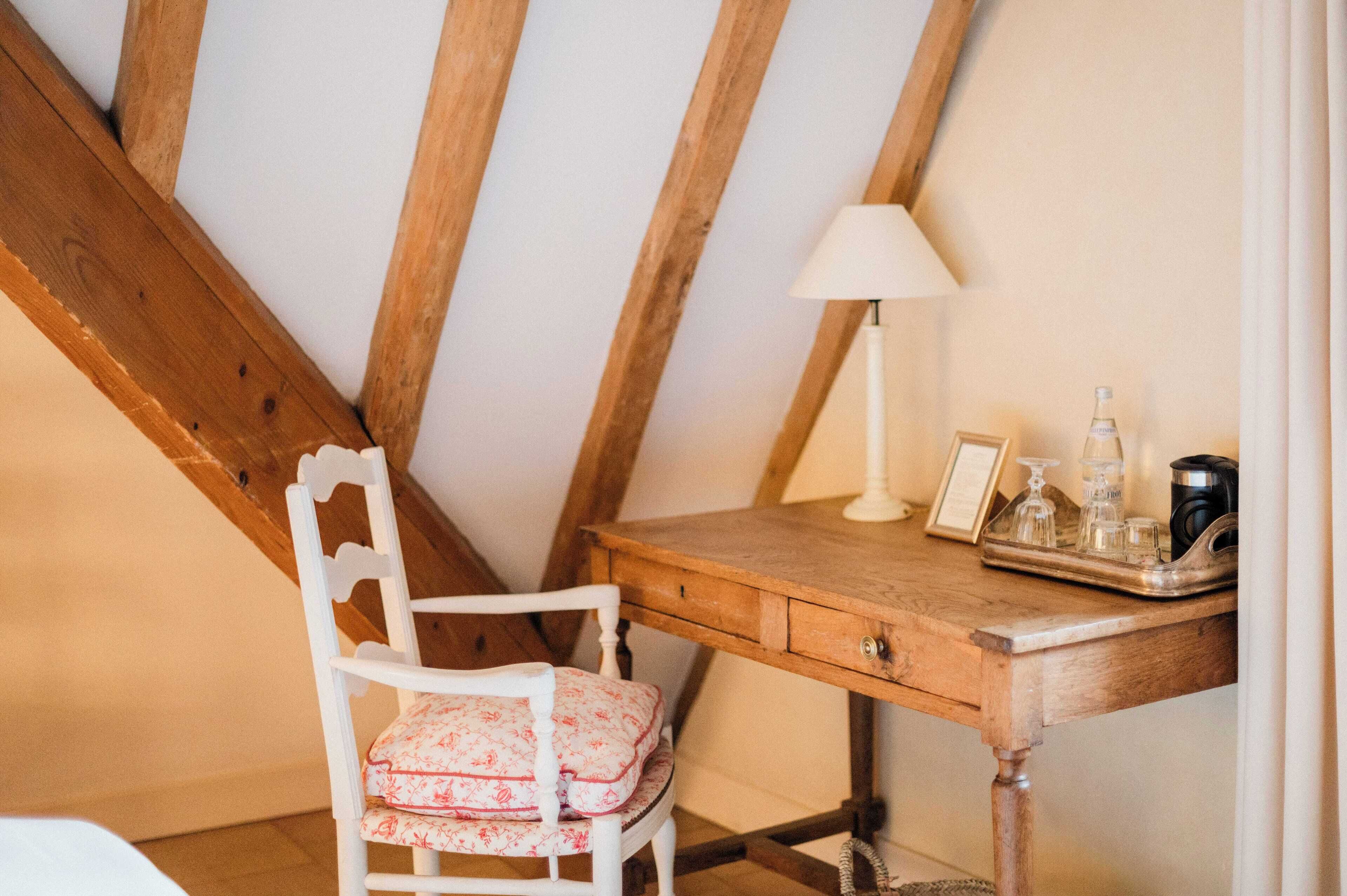 grande deluxe | premium bedding, select comfort beds, in-room safe