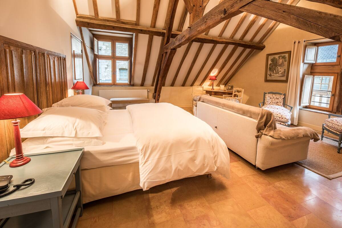 family suite | premium bedding, select comfort beds, in-room safe