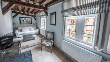 Familie suite | Luxe beddengoed, Select Comfort-bedden, een kluis op de kamer