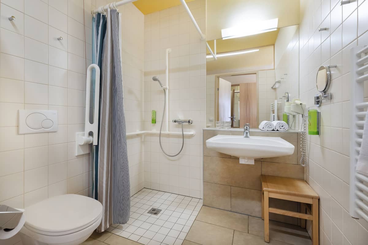 double room | bathroom | shower, hair dryer, towels