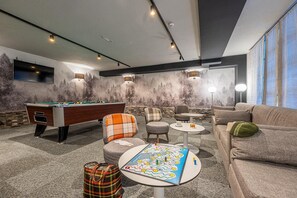 Lobby - Cristina (Pas de la Casa)