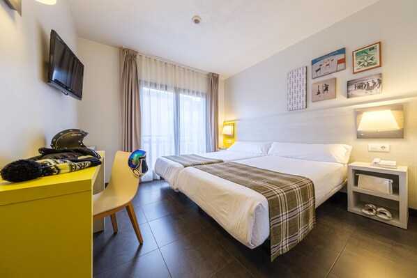 In-room safe, wheelchair access