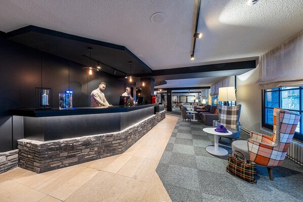 Lobby - Cristina (Pas de la Casa)