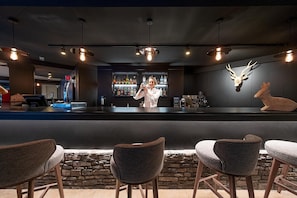Bar (in der Unterkunft)