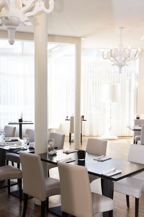 2 restaurants servant le déjeuner et le brunch