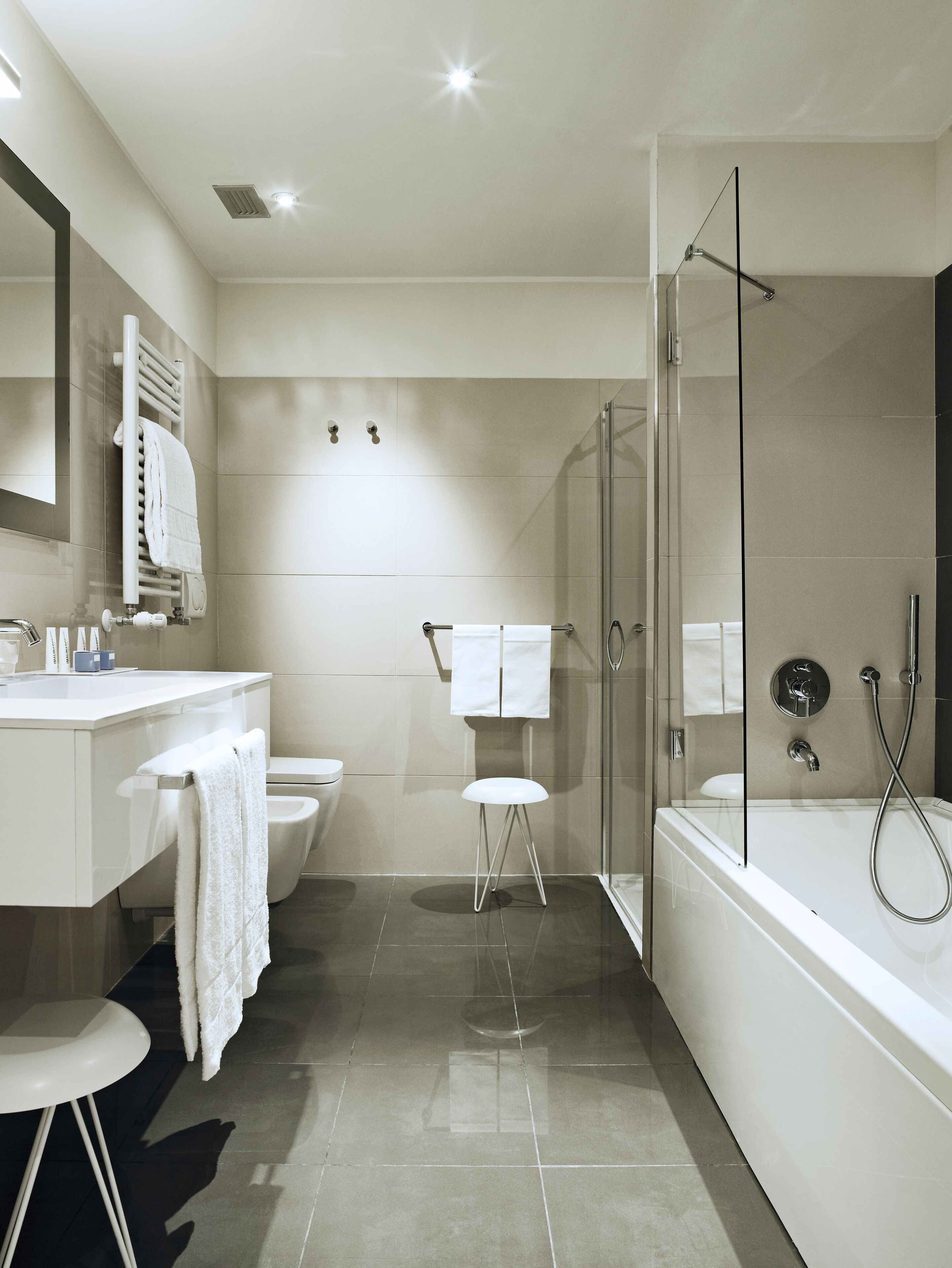 rainfall showerhead, free toiletries, hair dryer, bidet