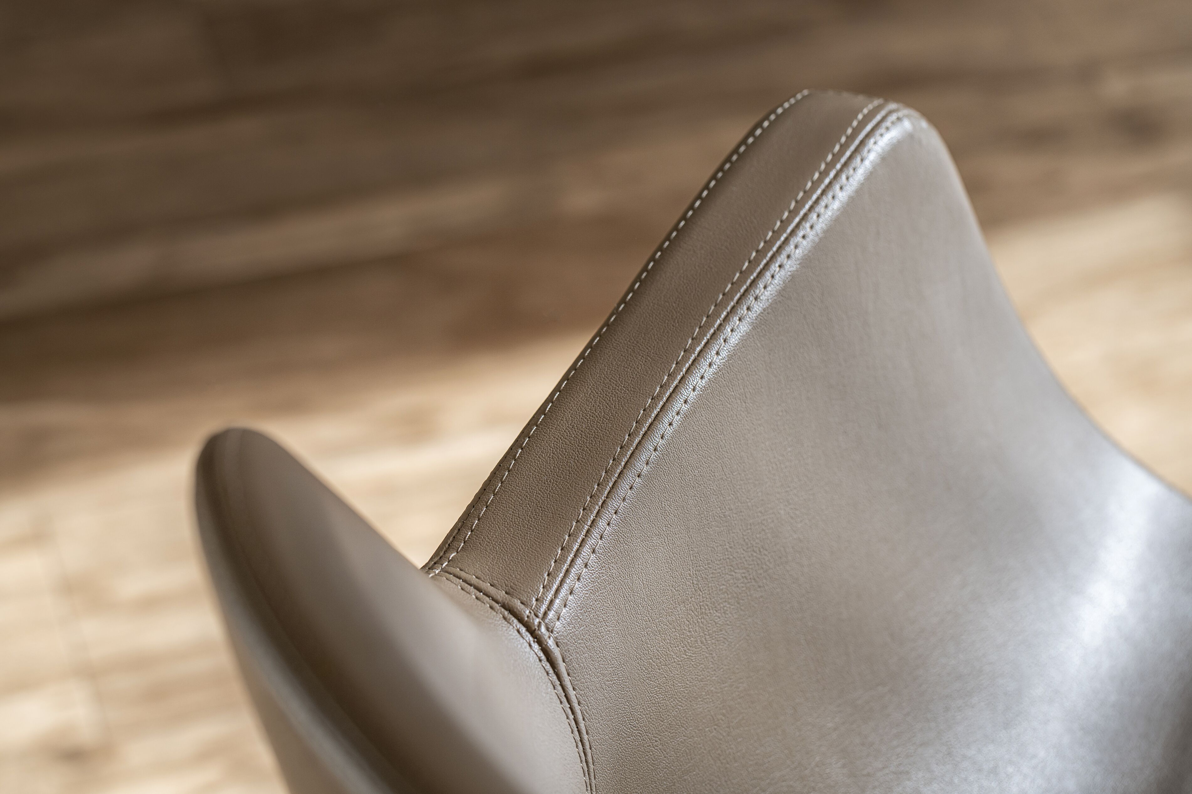 1 bedroom, in-room safe, desk, blackout curtains