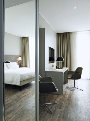 In-room safe, desk, blackout drapes, soundproofing - Move Hotels Venezia Nord (Mogliano Veneto)