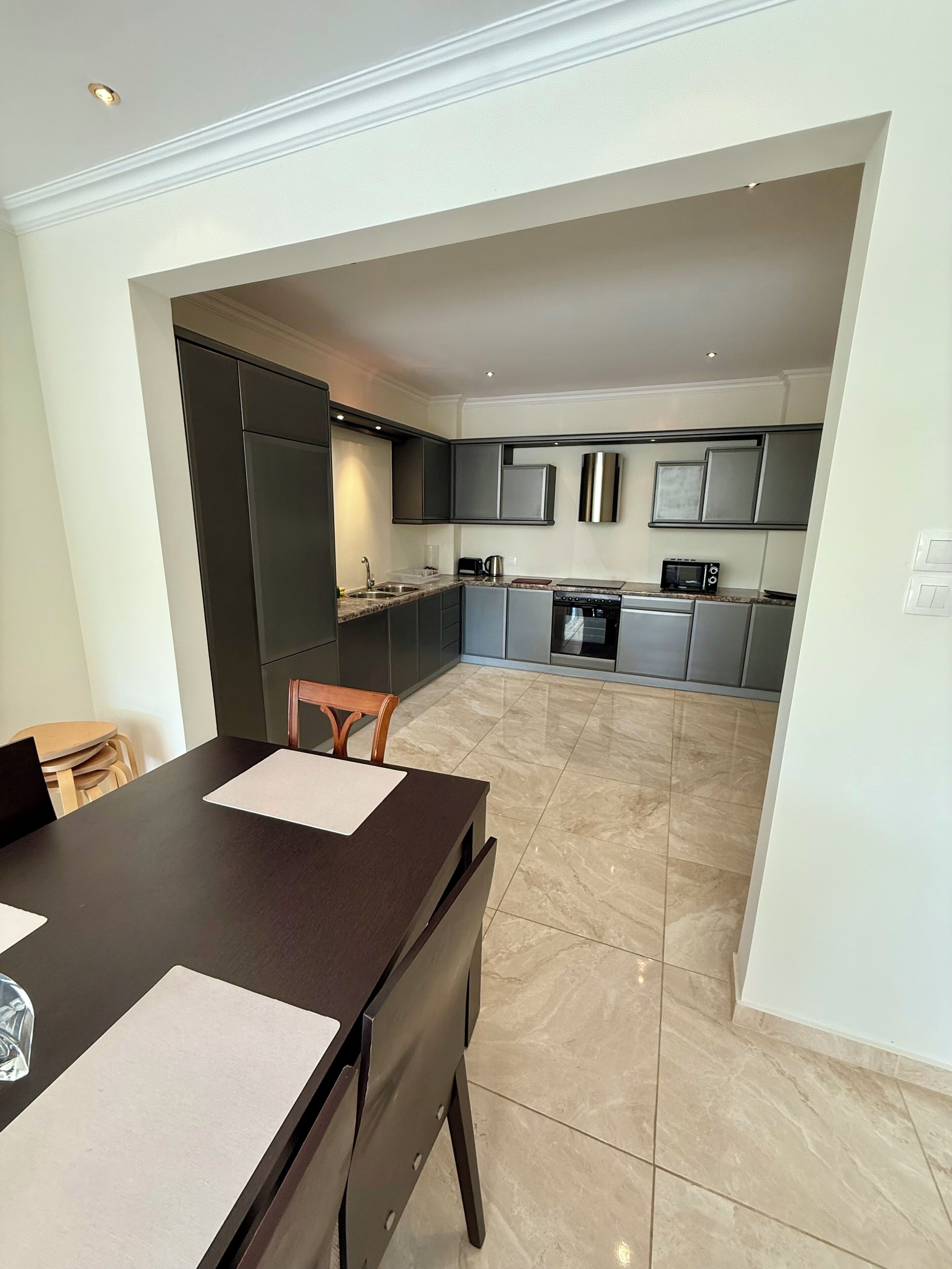 Photo - Paradise Apartments