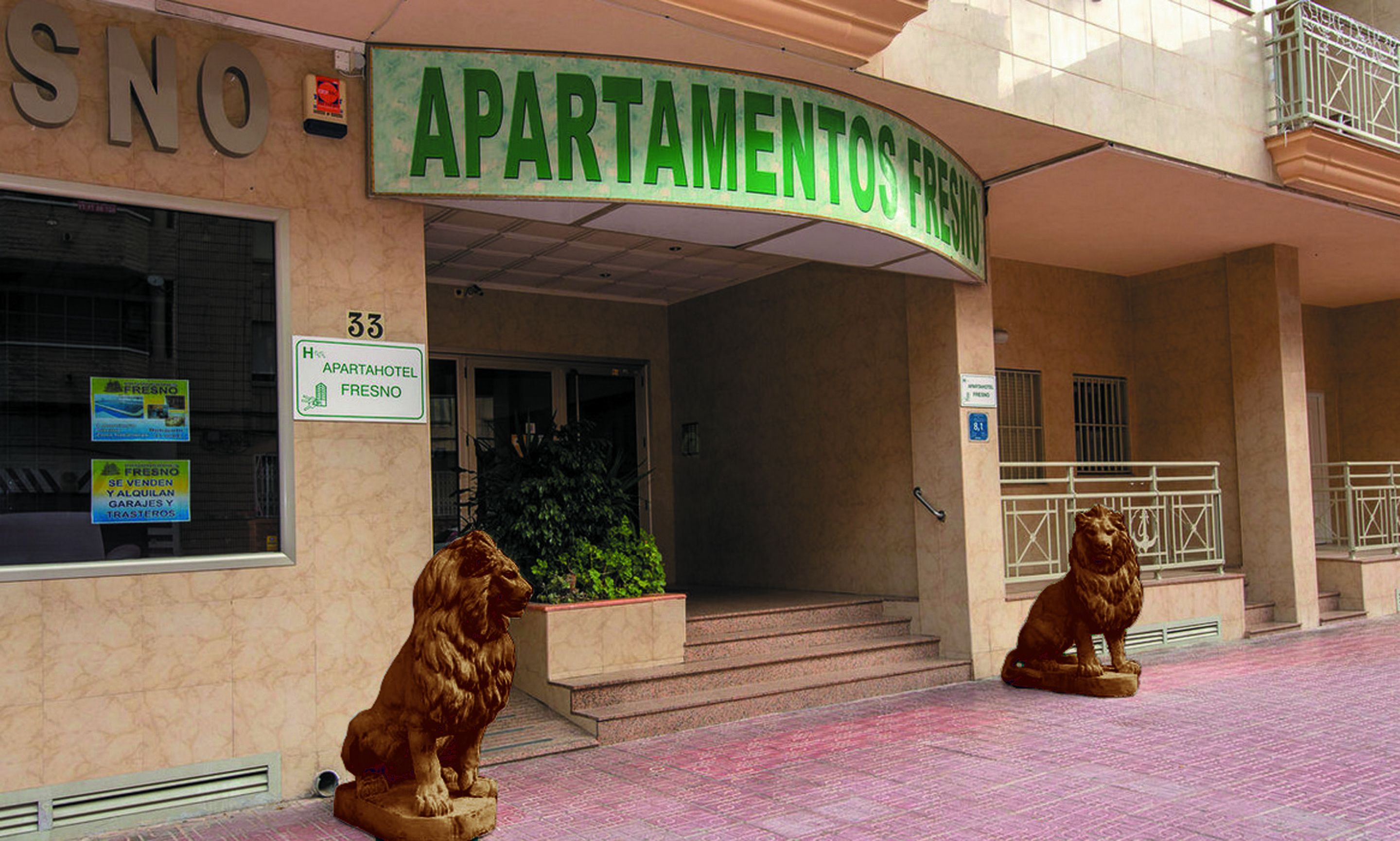 Entrada al alojamiento