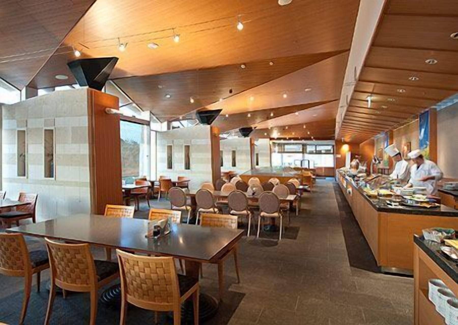 breakfast and dinner served