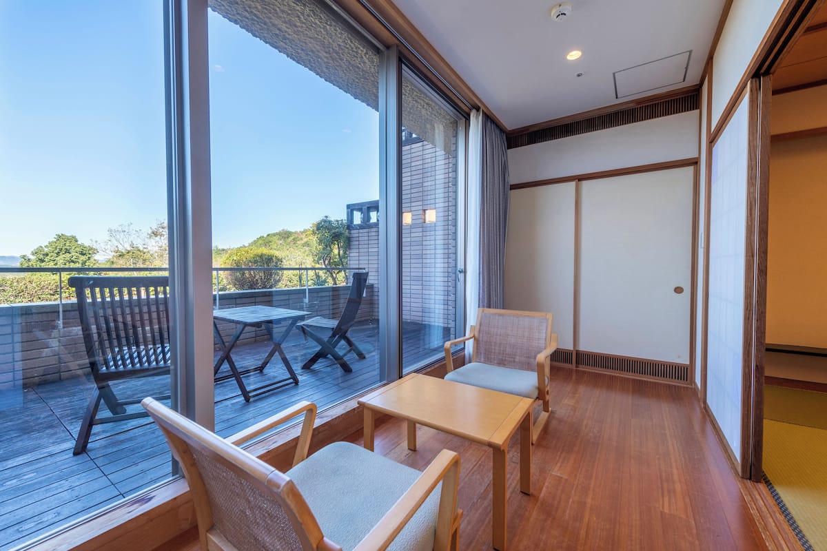Japanese Style Room | In-room safe, desk, laptop workspace, iron/ironing board