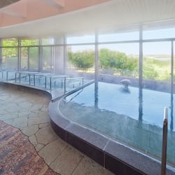 Hot springs/mineral springs, body treatments, aromatherapy, facials