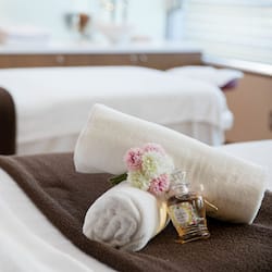 Hot springs/mineral springs, body treatments, aromatherapy, facials
