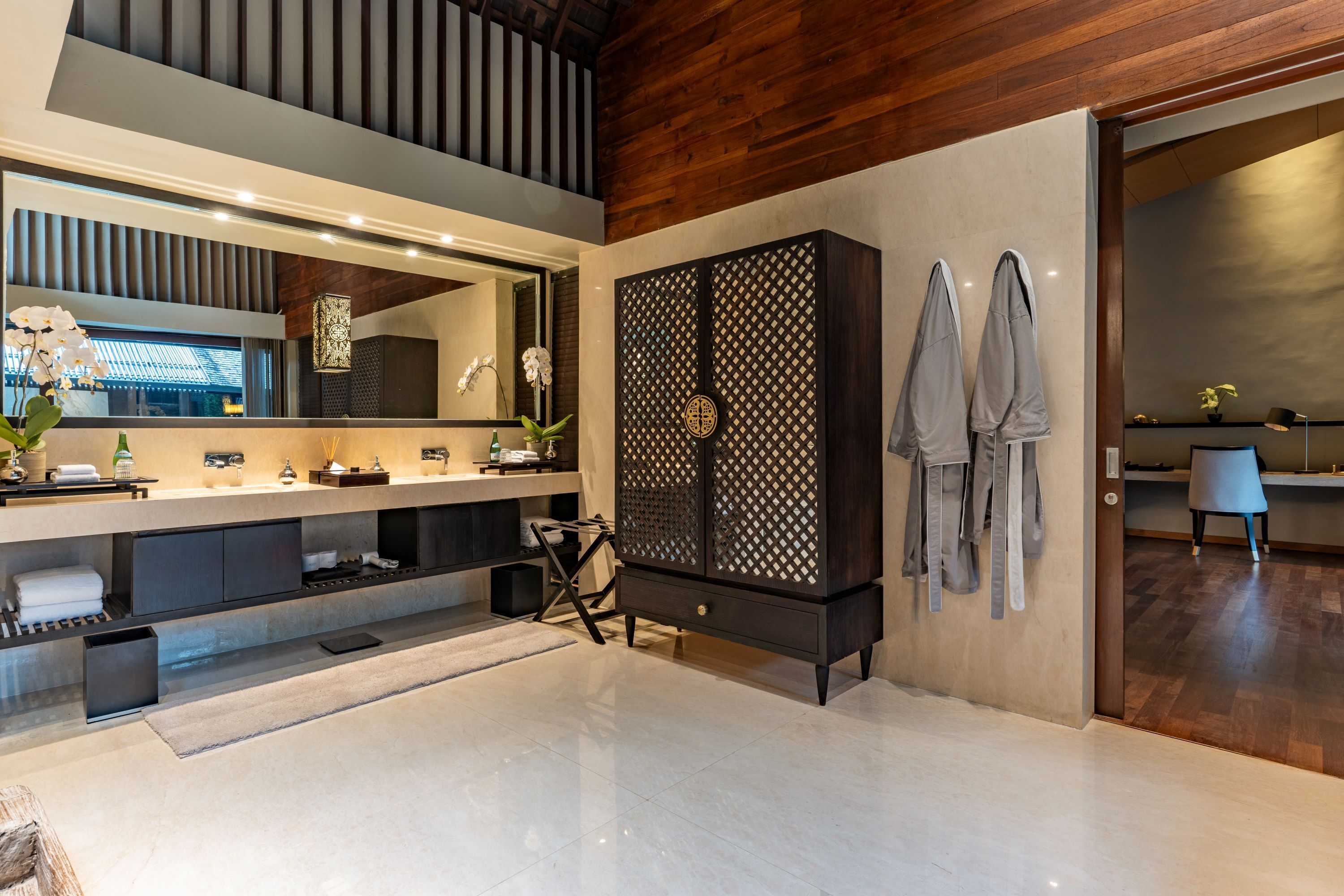 PREMIERE VILLA | Guardarropa