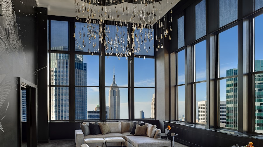 The Towers at Lotte New York Palace