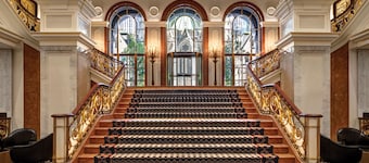 The Towers at Lotte New York Palace