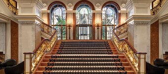 The Towers at Lotte New York Palace