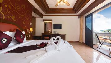 Minibar, in-room safe, free WiFi, bed sheets