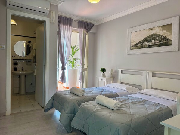 Bureau, chambres insonorisées, lits bébé (en supplément), Wi-Fi gratuit