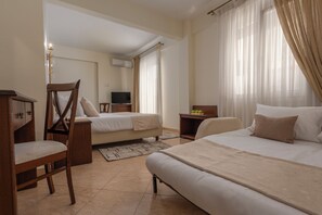 Family Room with Balcony | Bettwäsche aus ägyptischer Baumwolle, hochwertige Bettwaren