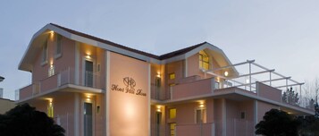 Fachada del alojamiento