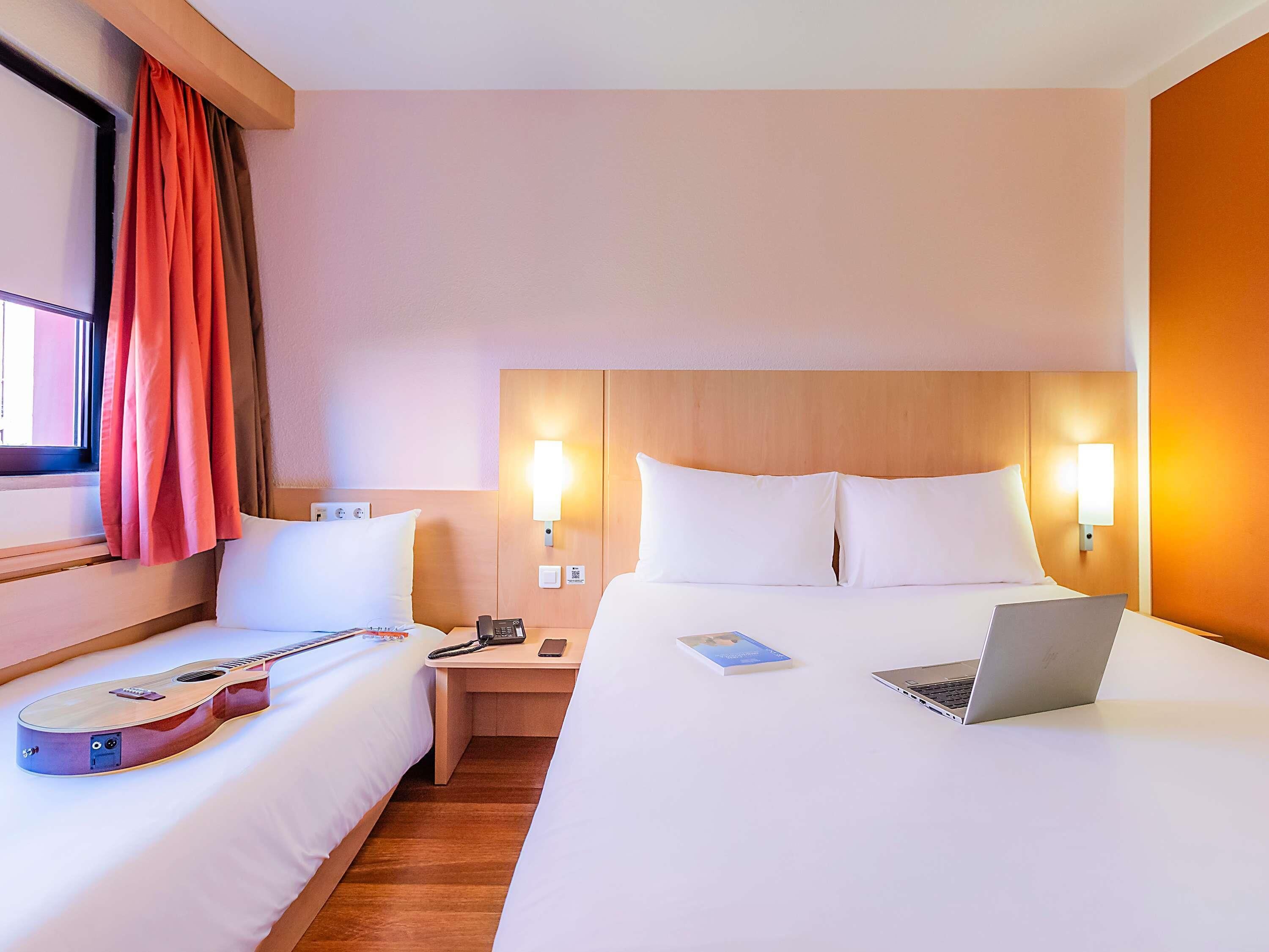 room, multiple beds | desk, free wifi, bed sheets