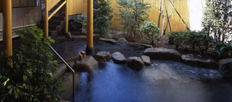 Kazokutosugosu Shirahamanoyado Yanagiya