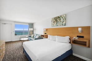 Iron/ironing board, free WiFi, bed sheets - Beach Tower Beachfront Hotel, a By The Sea Resort (Panama City Beach)