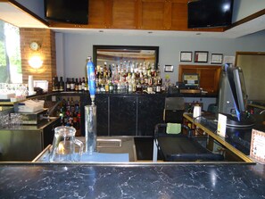Lobby lounge, garden views, open daily