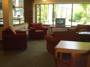 Sala de estar en el lobby