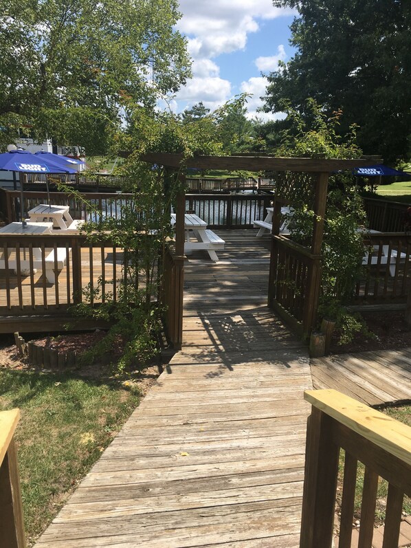 Sun deck