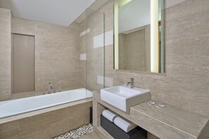 Bathroom - Courtyard by Marriott Bali Nusa Dua Resort (Nusa Dua)