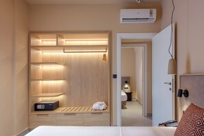 In-room safe, desk, blackout curtains, free WiFi - Zeus Hotels Neptuno Beach - All Inclusive (Malevizi)