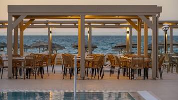 Breakfast, lunch, dinner served; Mediterranean cuisine