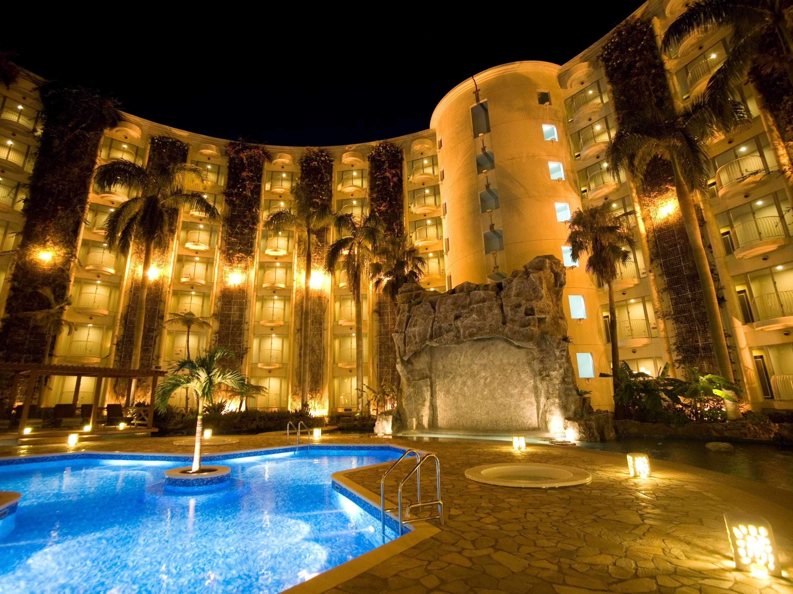 Piscina interna, piscina externa