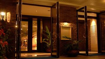 Concierge desk